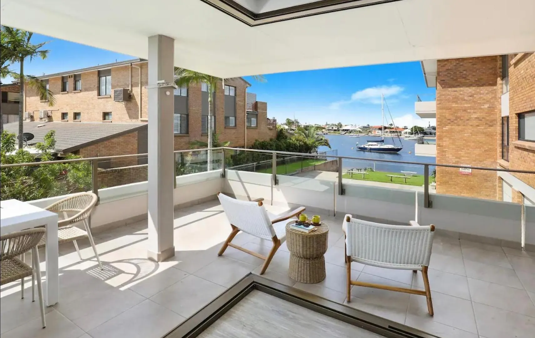 Apartment Luxury 2 Bedroom Unit Mooloolaba